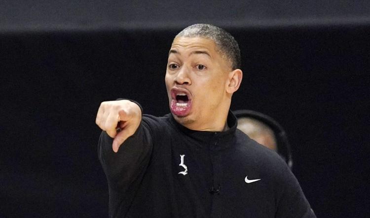 打不过, 伦卢第一时